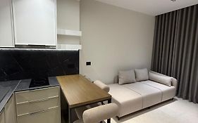 Maison Apartments
